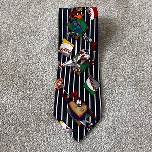 Vintage 1993 Looney Tunes Baseball Tie Bugs Bunny Cartoon Tie